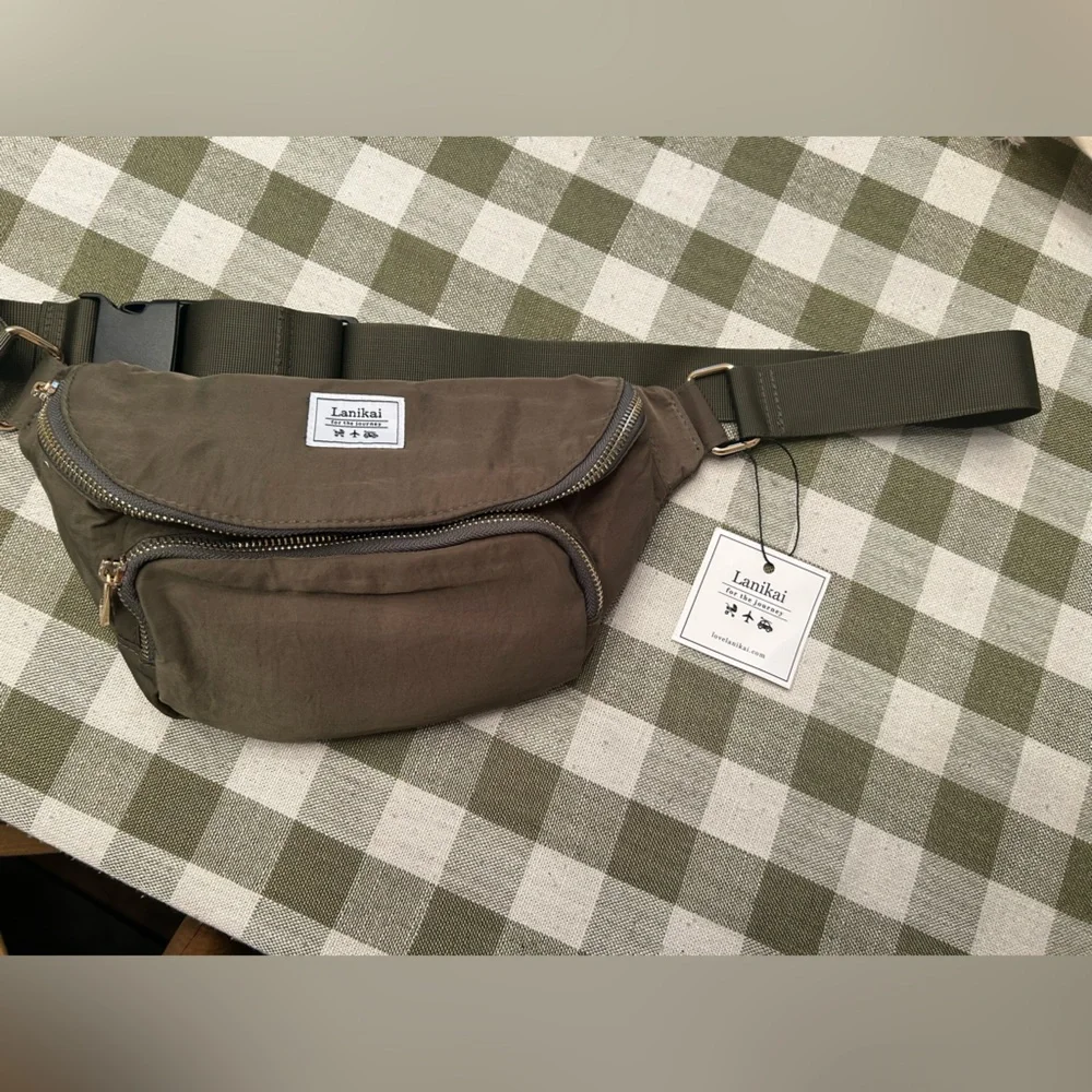 NWT Lanikai Fanny Pack